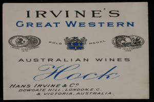 Plakat, das Irvine's Great Western Australian Wines Hock bewirbt, mit dem Logo und Text, der verschiedene Weinarten anzeigt.