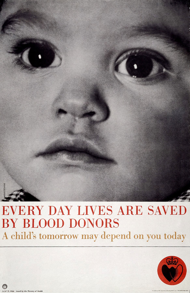 Ein Plakat mit dem Bild eines traurigen Kindes in der Mitte, umgeben von fetter schwarzer Schrift, die lautet: "Jeden Tag rettet Blutspenden Leben."