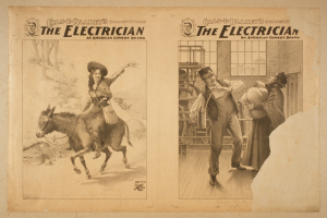 Frau zu Pferd auf der linken Seite mit drei Personen auf der rechten Seite, eine hält einen Hut, vor einem Gebäude mit Fenstern und der Aufschrift "The Electrician - Ein amerikanisches Comedy-Drama" oben.